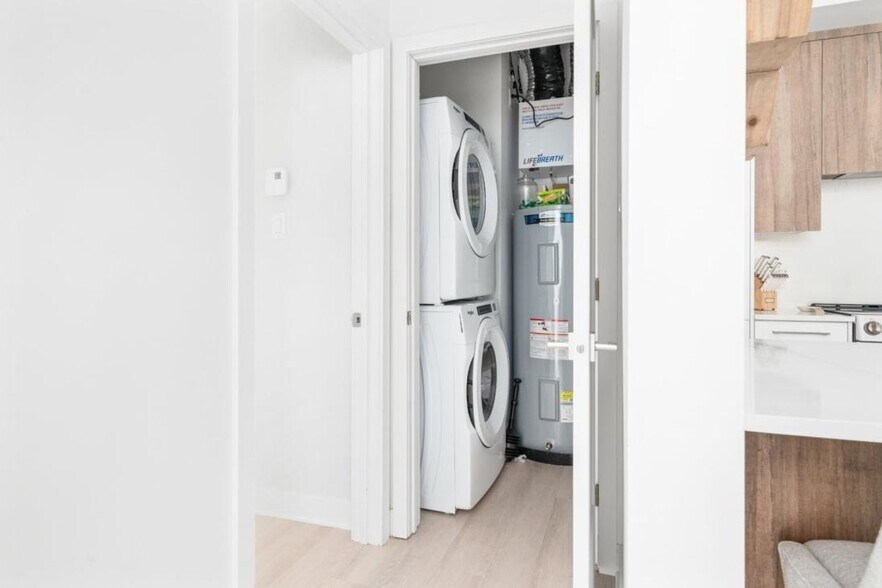 More Photos Of 13575 Rue Du Médoc, Mirabel Apartments For Sale