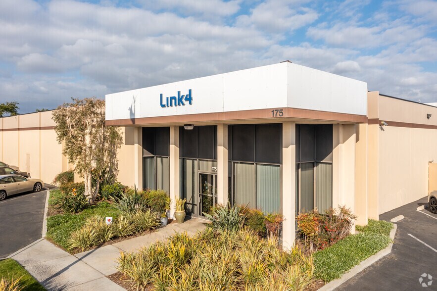 Primary Photo Of 175 E Freedom Ave, Anaheim Manufacturing For Lease