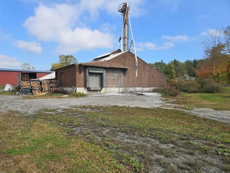 More Photos Of 119 Church St, North Walpole Warehouse For Sale