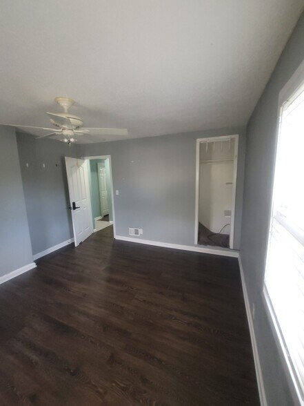 More Photos Of 2536 Indianapolis Ave, Indianapolis Apartments For Sale