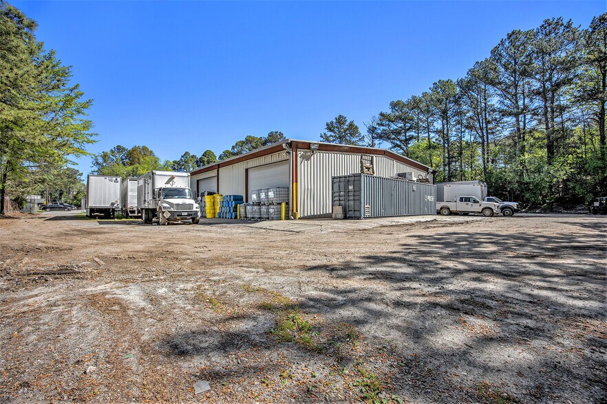 More Photos Of 4625 Stonegate Industrial Blvd, Stone Mountain Industrial For Sale