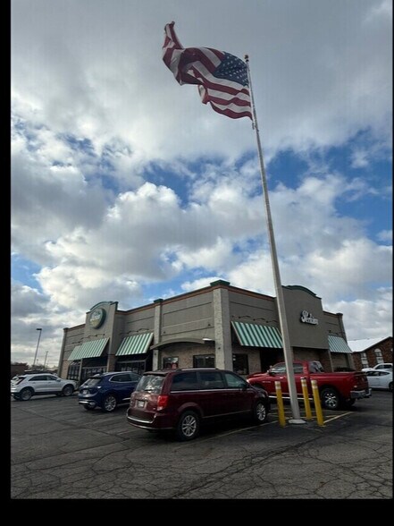 More Photos Of 107 Northpointe Blvd, Elkhart Restaurant For Sale