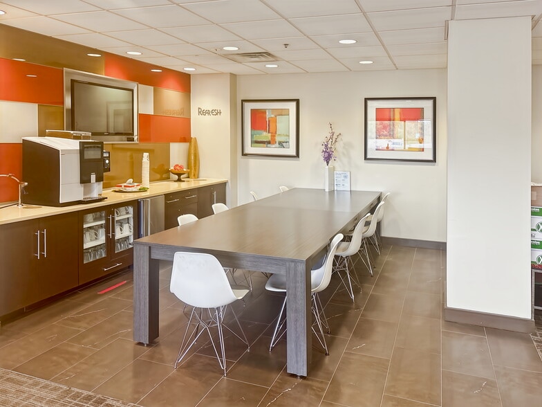 More Photos Of 150 Monument Rd, Bala Cynwyd Office For Lease