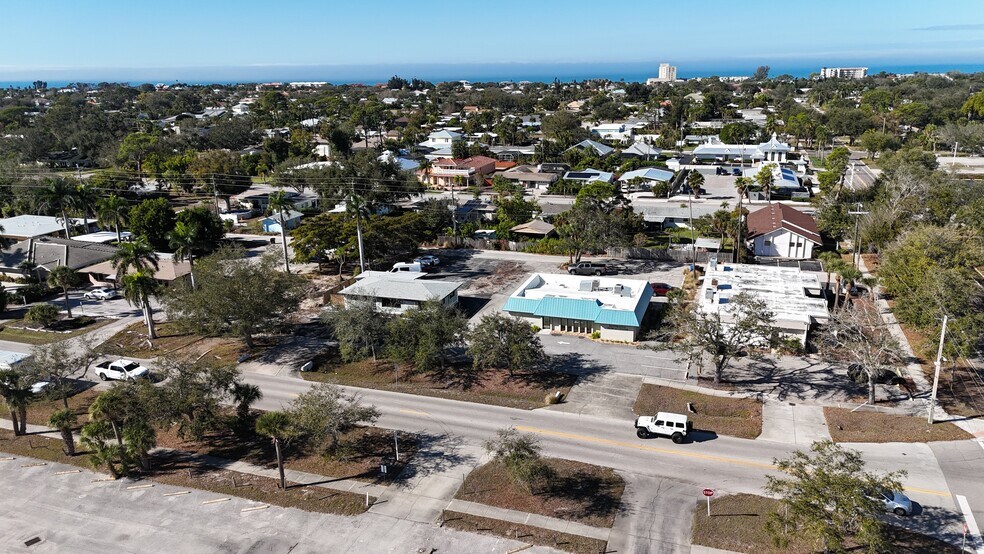 More Photos Of 712 The Rialto, Venice Medical For Lease