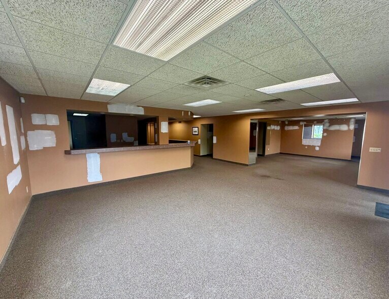 More Photos Of 603 Ridge Rd, Webster Freestanding For Lease
