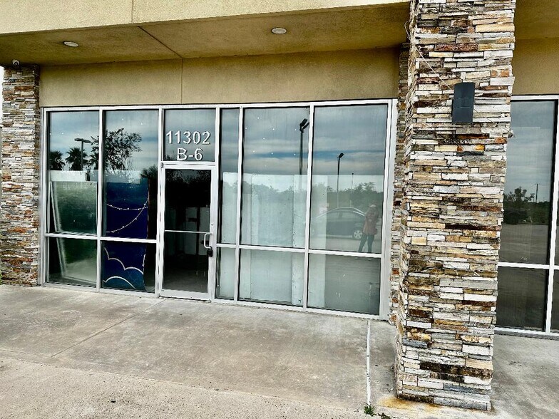 More Photos Of 11302 Space Center, Houston General Retail For Sale