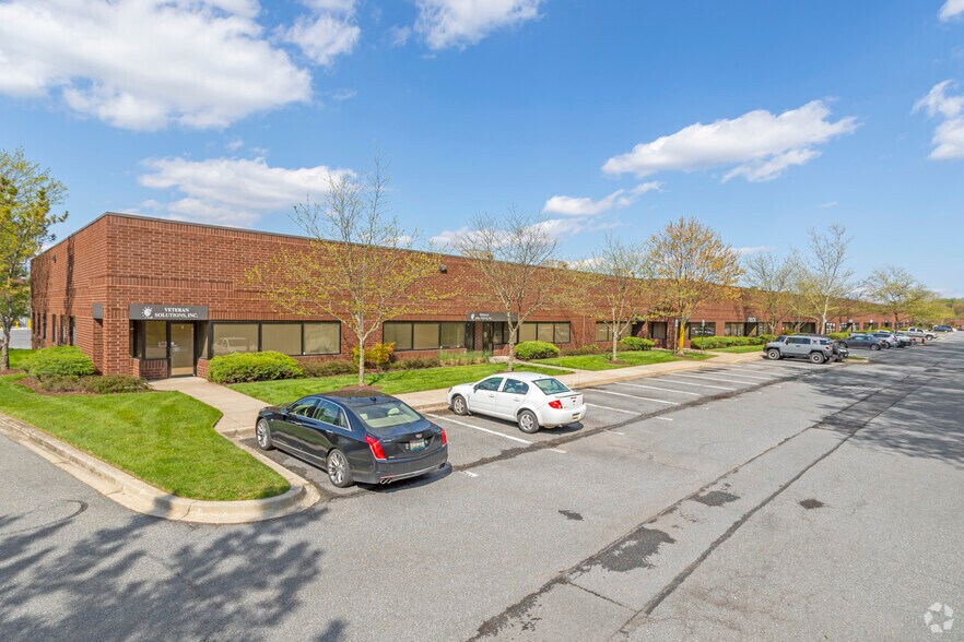 More Photos Of 910 Cromwell Park Dr, Glen Burnie Unknown For Lease