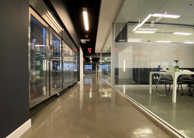 More Photos Of 6010 S Durango Dr, Las Vegas Loft Creative Space For Lease