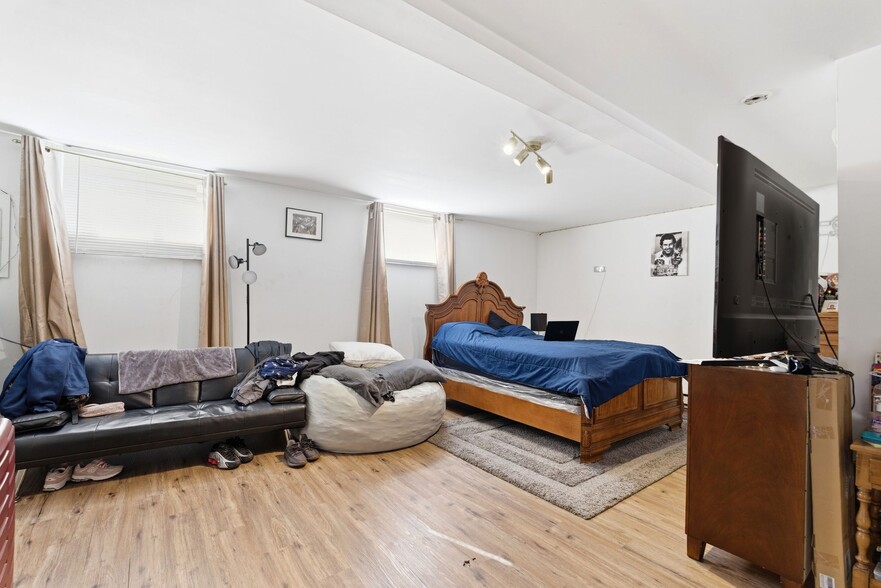 More Photos Of 630 Florida Grove Rd, Perth Amboy Apartments For Sale