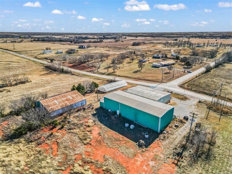 More Photos Of 1232 County Road 1390, Chickasha Warehouse For Sale