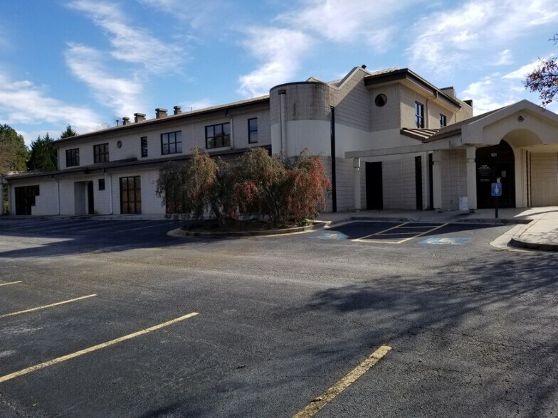 More Photos Of 6572 River Park Dr, Riverdale Coworking Space