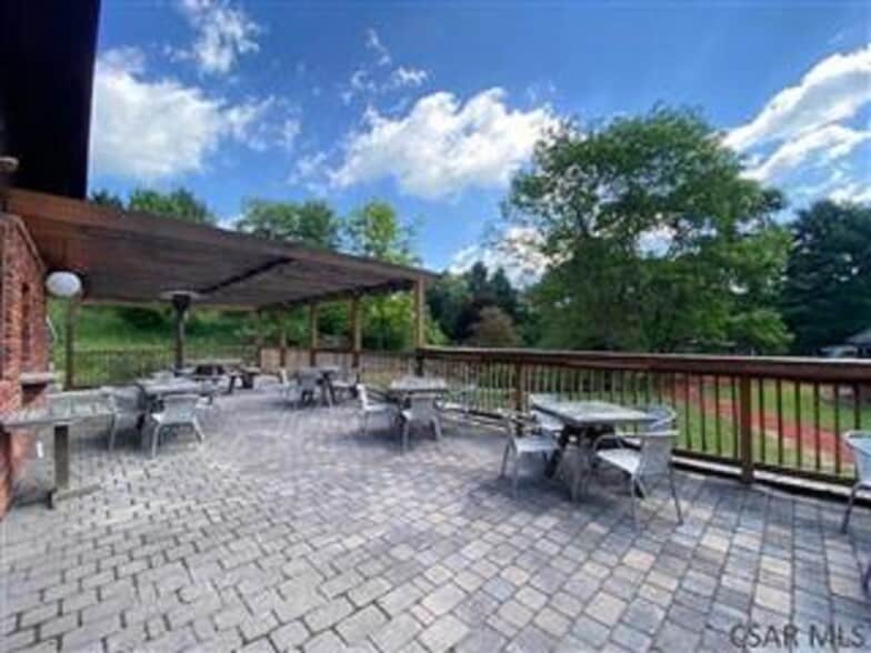 More Photos Of 1939 Forest Hills Dr, Elton Restaurant For Sale