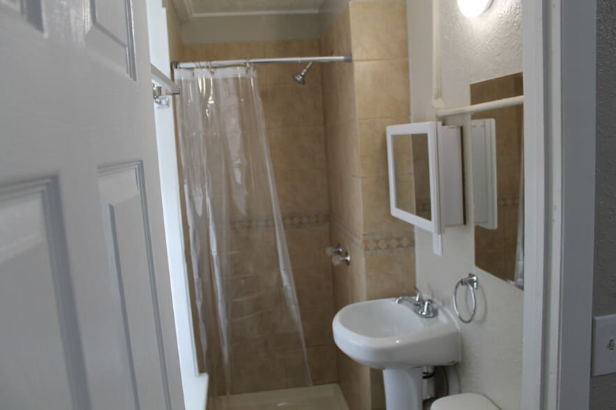 More Photos Of 3025-3027 S Adams Ave, Ogden Apartments For Sale