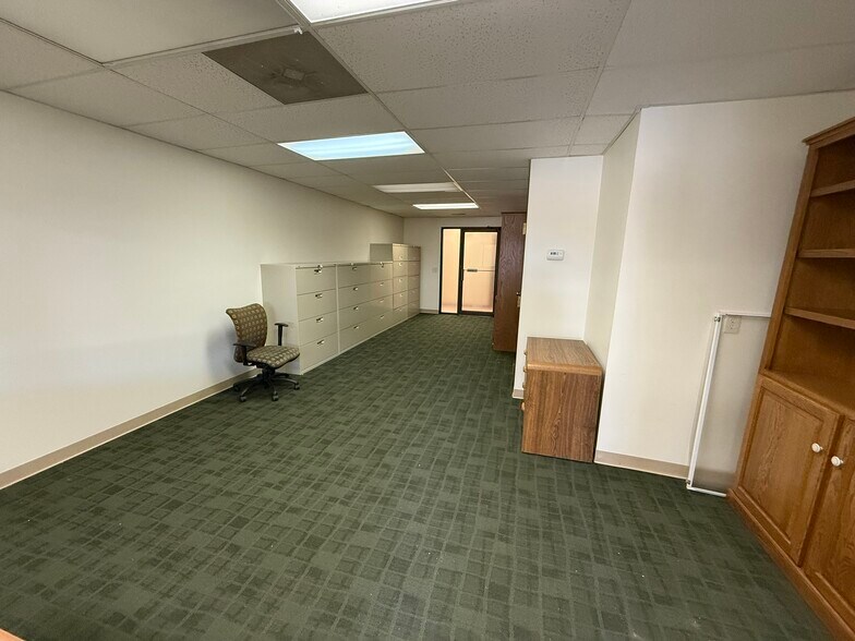 More Photos Of 5092 Lovers Ln, Portage Office For Sale