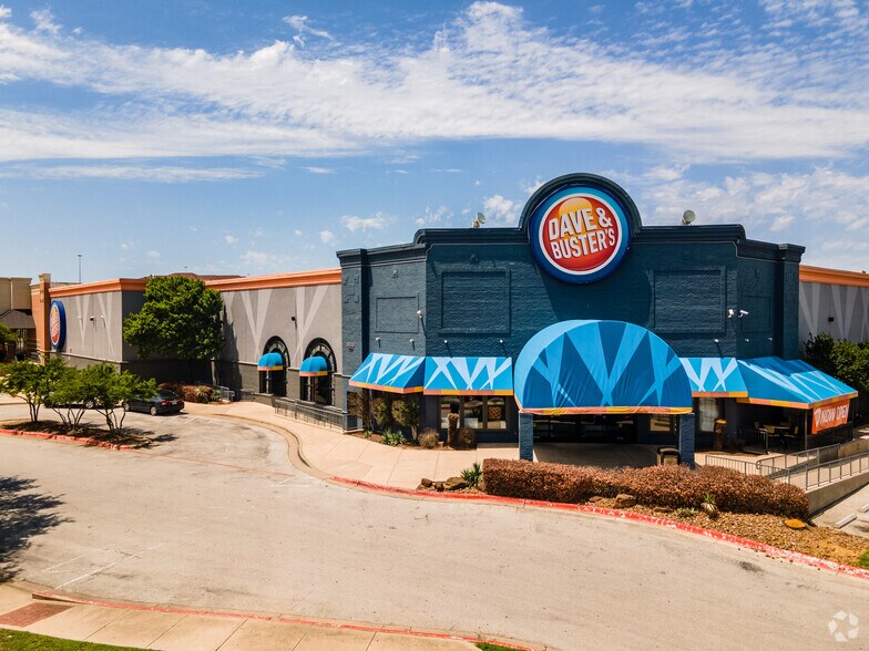 More Photos Of 9333 Research Blvd, Austin Unknown For Lease