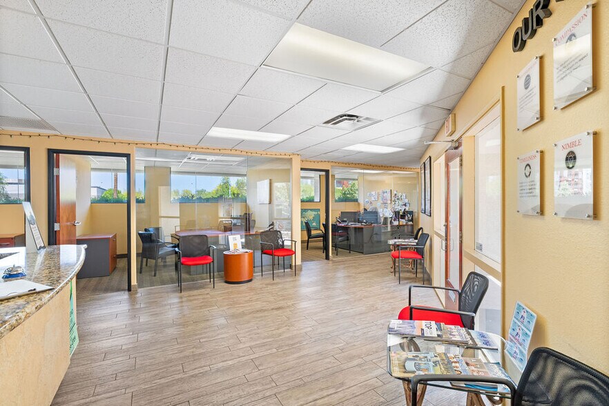 More Photos Of 1955 E Broadway Rd, Tempe Office For Sale