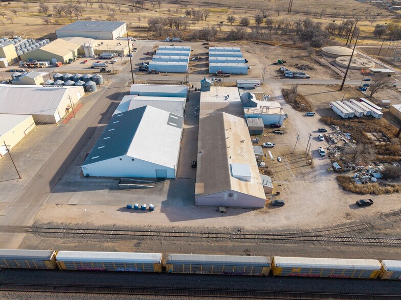 More Photos Of 225 Lawton Ave, Hereford Manufacturing For Sale