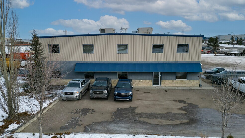 More Photos Of 135 & 141 Clearmile Avenue, Red Deer County Industrial For Sale