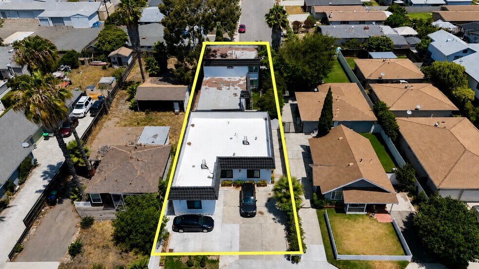 More Photos Of Undisclosed, Costa Mesa Apartments For Sale