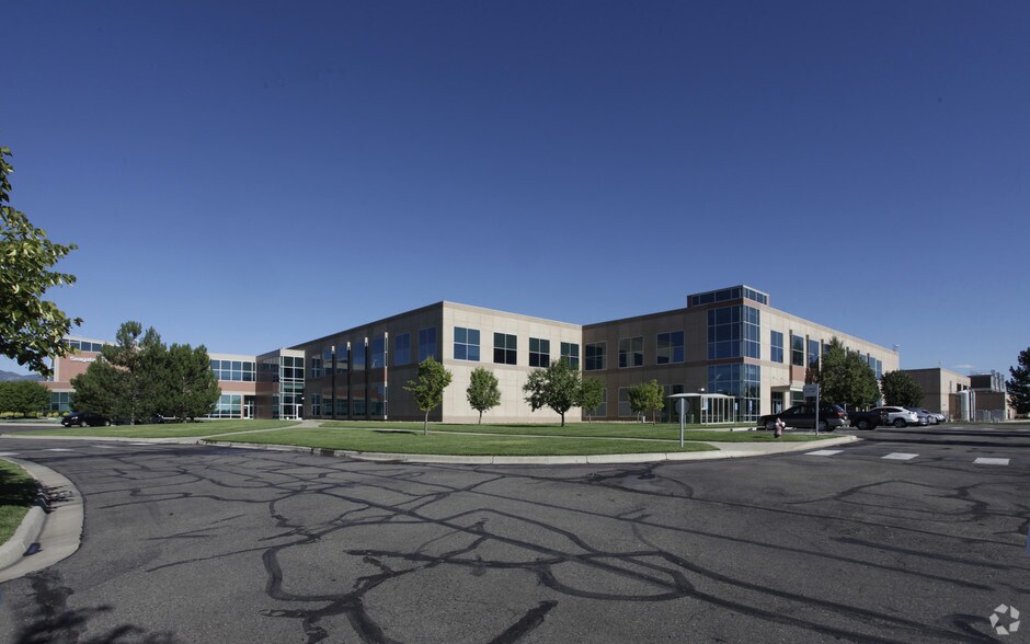 More Photos Of 378-389 Disc Dr, Longmont Research And Development For Lease