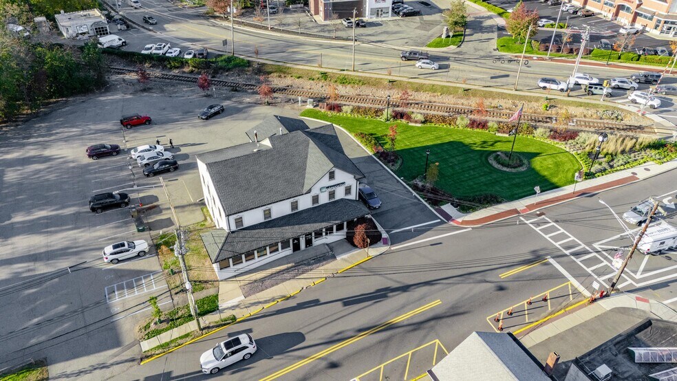 More Photos Of 393 Ramapo Valley Rd, Oakland Office Residential For Sale