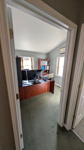 More Photos Of 108 N Division St, Pinehurst Medical For Sale