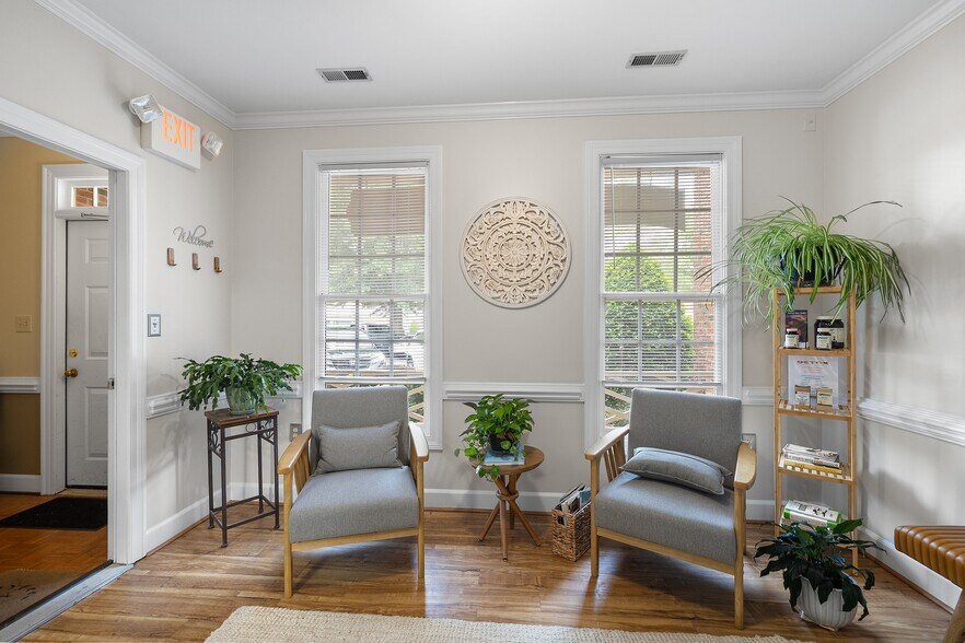 More Photos Of 833 Durham Rd, Wake Forest Medical For Lease