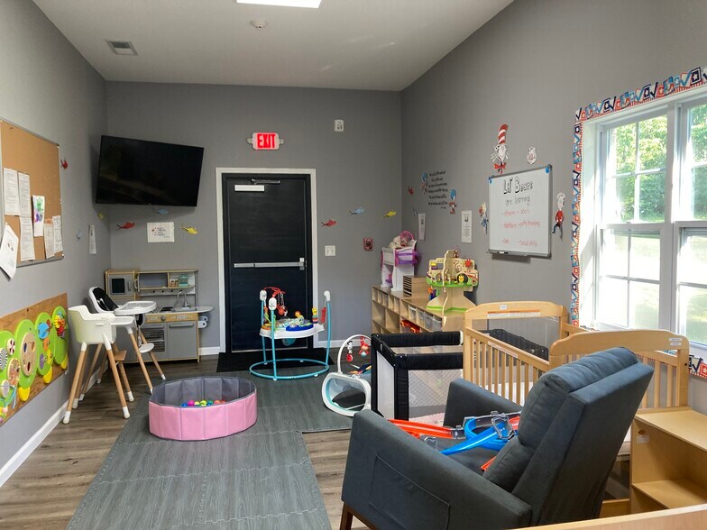 More Photos Of 112 Pine St, Greenville Schools For Sale