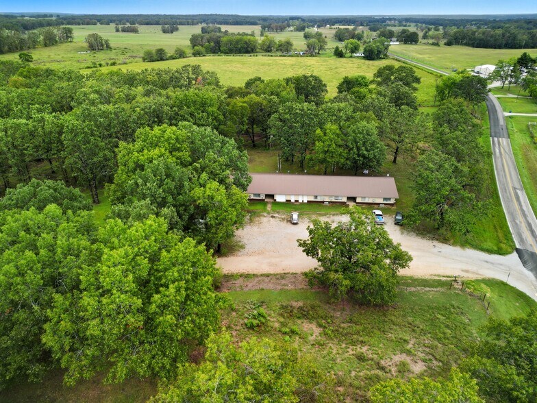 More Photos Of 23195 Shannon Ln, Summersville Apartments For Sale