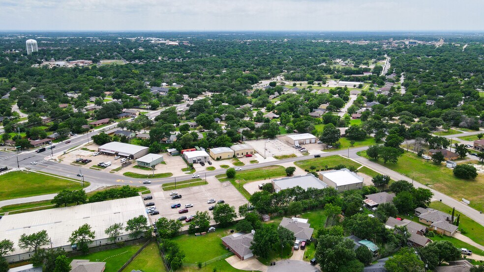 More Photos Of 3016 E Villa Maria Rd, Bryan Freestanding For Sale