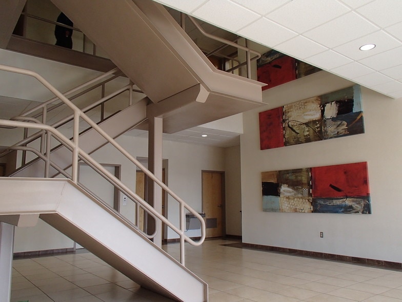 More Photos Of 7257 Parkway Dr, Hanover Office For Sale