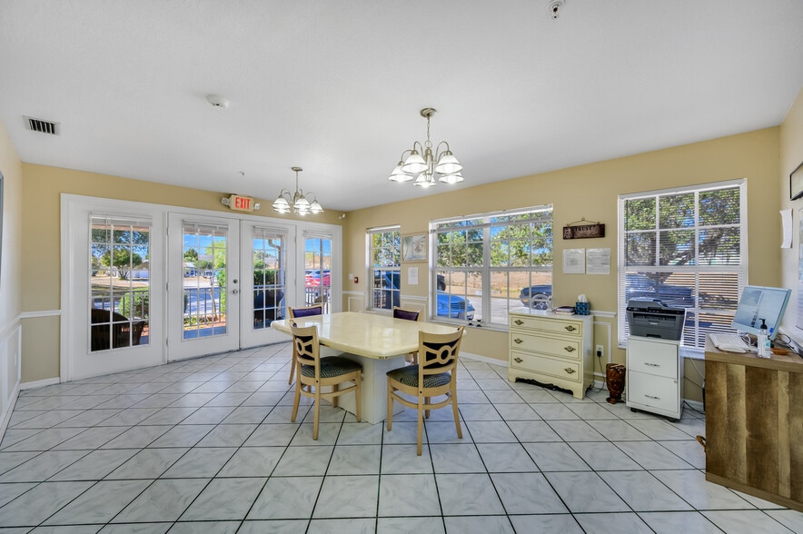 More Photos Of 2820 Pan American Blvd, North Port Assisted Living For Sale