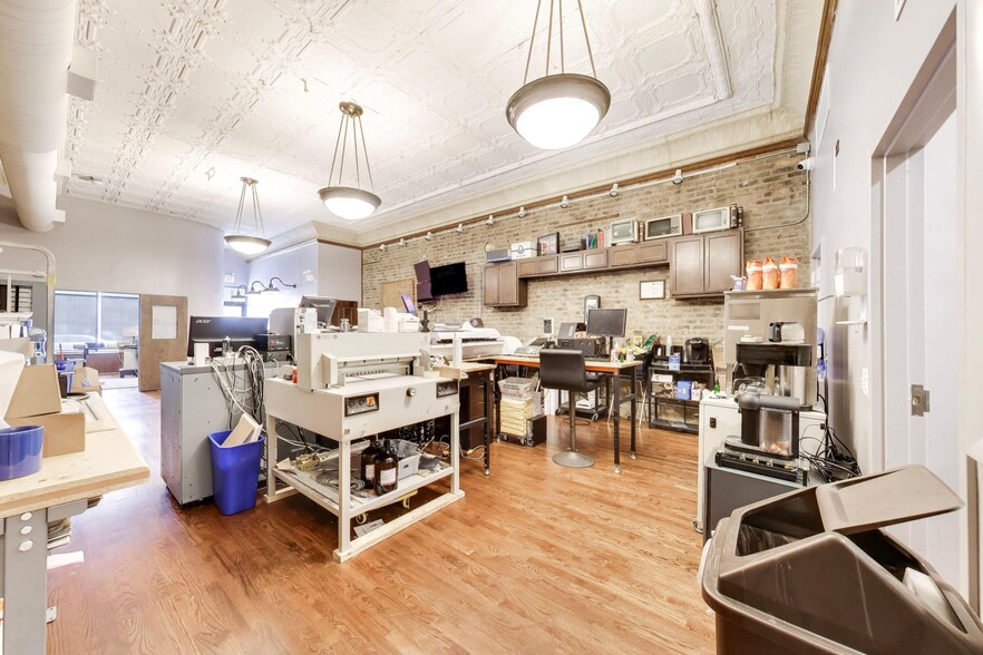 More Photos Of 1528 W Fullerton Ave, Chicago Storefront Retail Residential For Sale