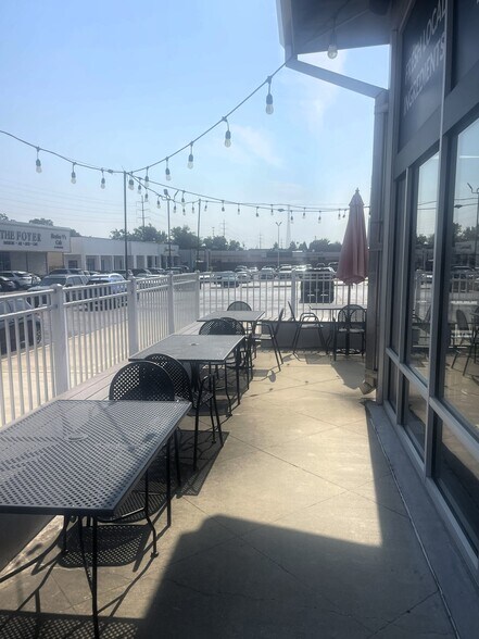 More Photos Of 3627 Perkins Rd, Baton Rouge Restaurant For Lease