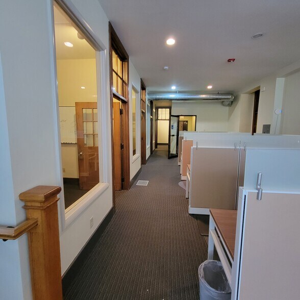 More Photos Of 285 Ellicott St, Buffalo Storefront Retail Office For Lease