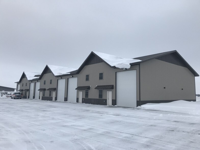 More Photos Of 4041 27th St N, Fargo Warehouse For Lease