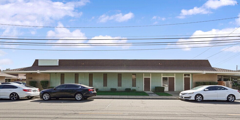 Primary Photo Of 330 S Fairmont Ave, Lodi Storefront Retail Office For Lease