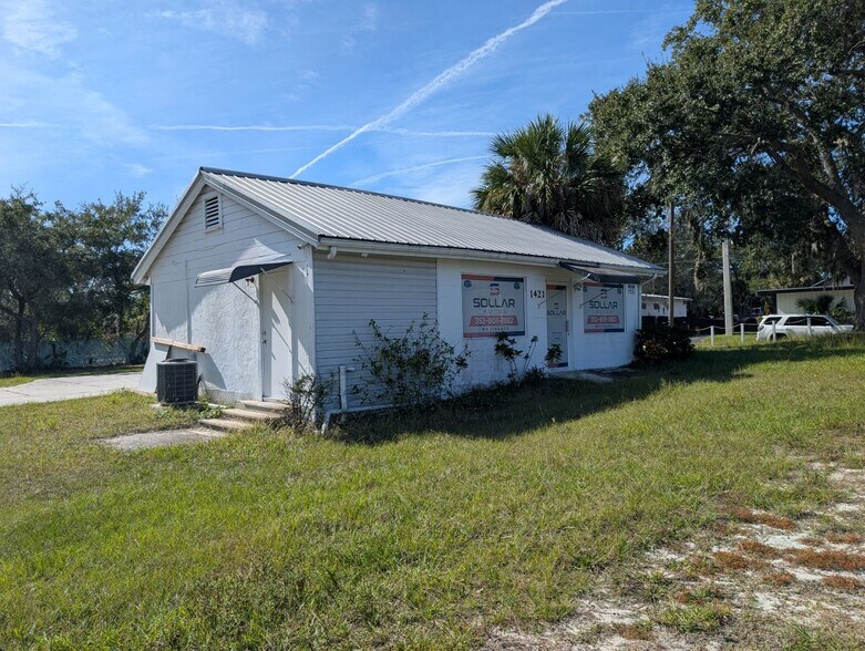 More Photos Of 1421 Griffin Rd, Leesburg Freestanding For Sale