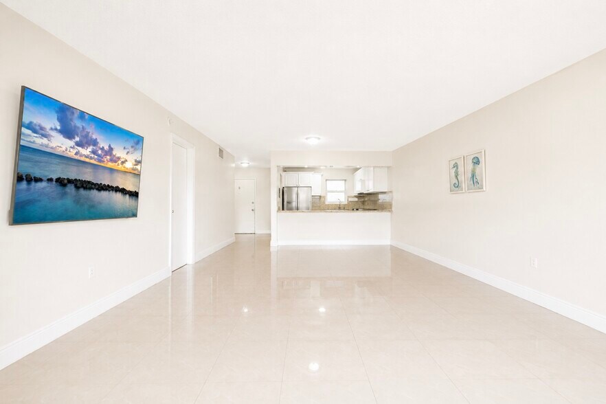 More Photos Of 2400 NW 16th Street Rd, Miami Apartments For Sale