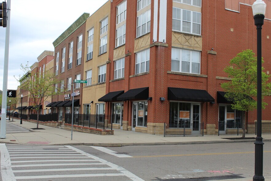 More Photos Of 1202 Linn St, Cincinnati Apartments For Lease