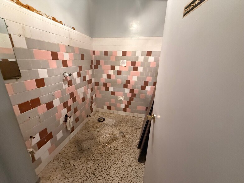 More Photos Of 2916 S Washington Ave, Titusville Freestanding For Sale