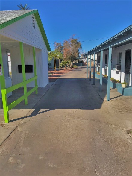 More Photos Of 9238 N 7th Ave, Phoenix Apartments For Sale