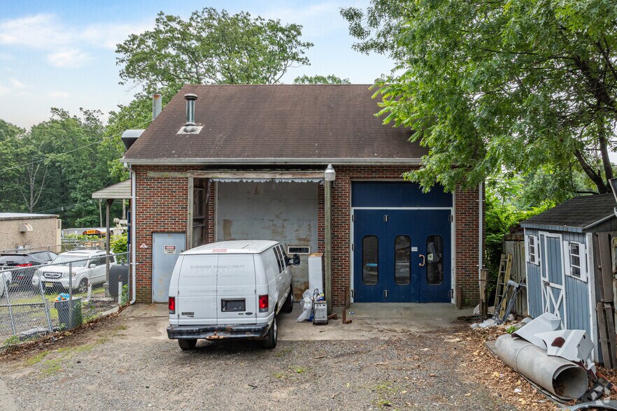 More Photos Of , South Amboy General Retail For Sale