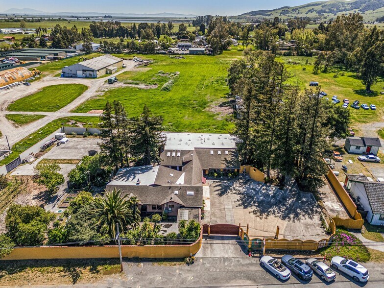 More Photos Of 75 Fremont Dr, Sonoma Storefront Retail Residential For Sale