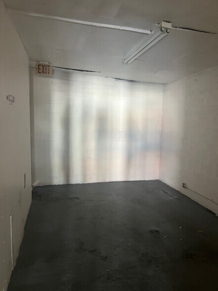 More Photos Of 428 US Highway 27, Moore Haven General Retail For Lease