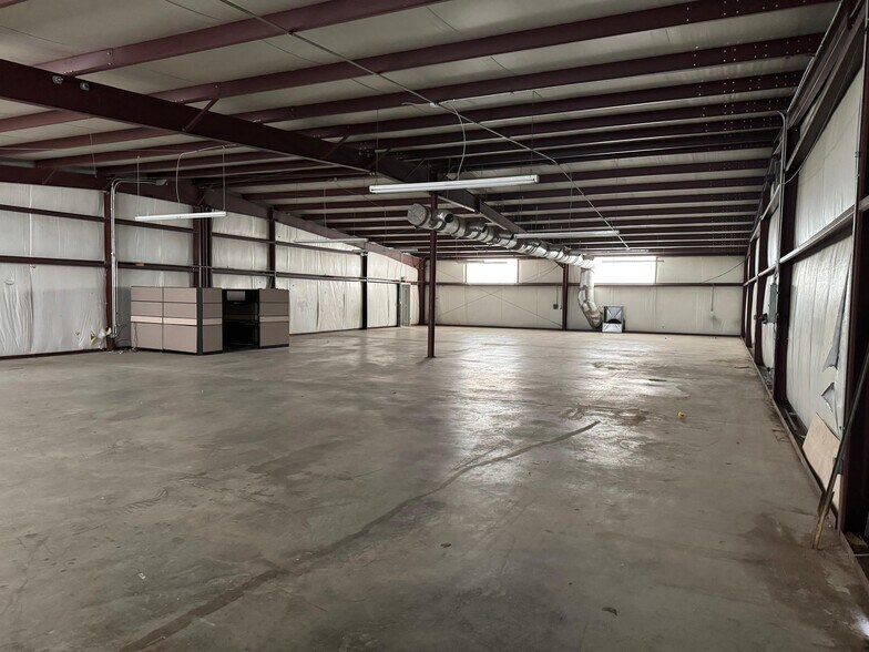More Photos Of 10626 AL Highway 69, Arab Industrial For Lease