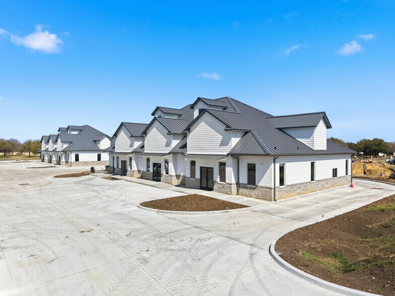 More Photos Of 5241 Speegleville Rd, McGregor Office For Lease