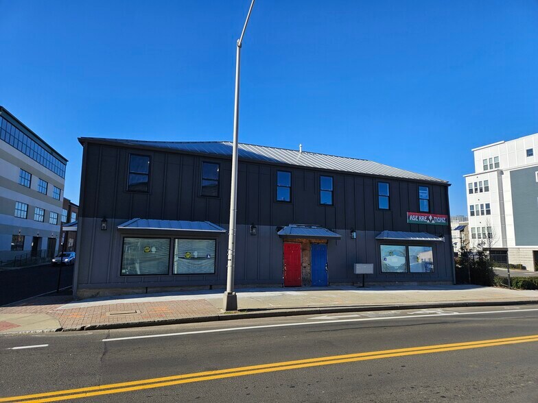 Primary Photo Of 145 Water St, Norwalk Light Manufacturing For Sale