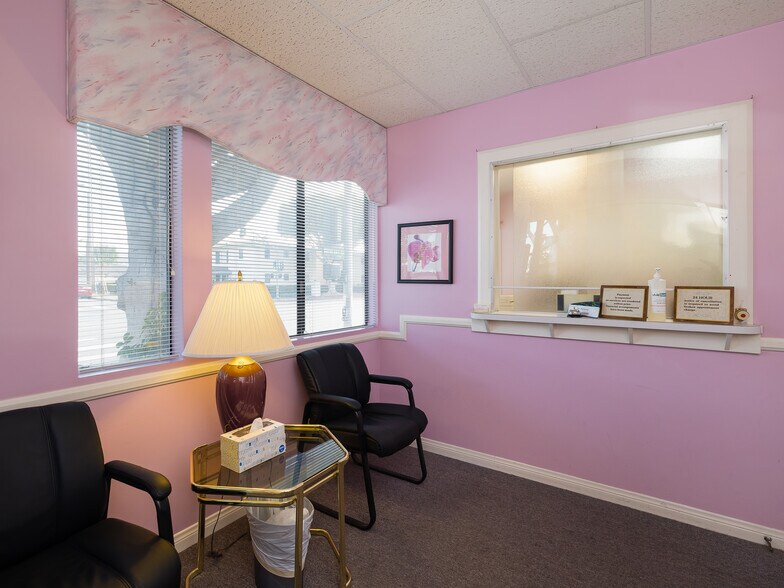 More Photos Of 4381-4385 Overland Ave, Culver City Office Residential For Sale