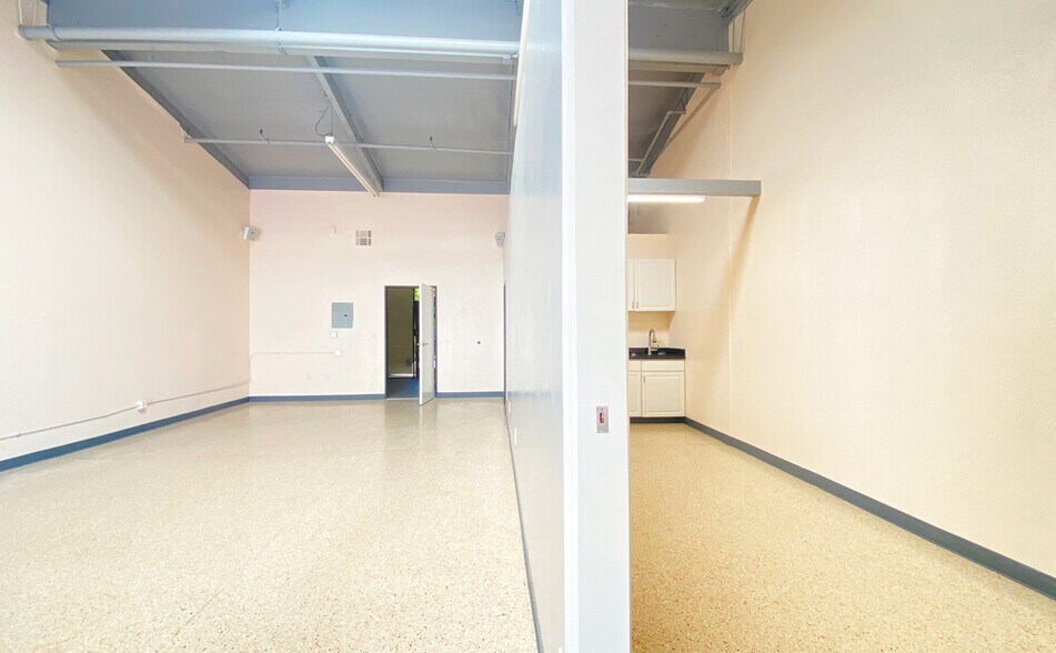 More Photos Of 46560 Fremont Blvd, Fremont Research And Development For Lease